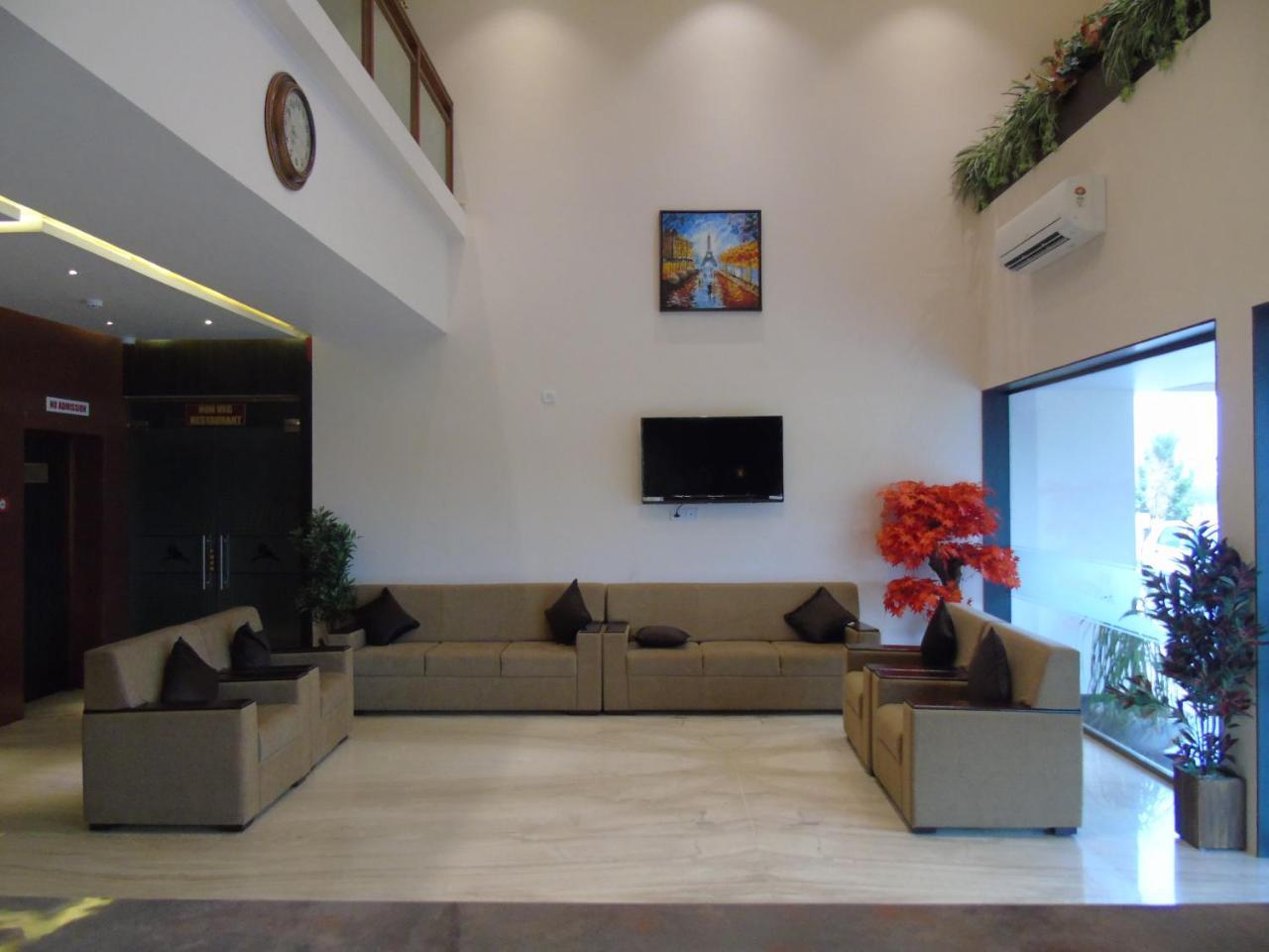 St Antony Residency Hotel 3*