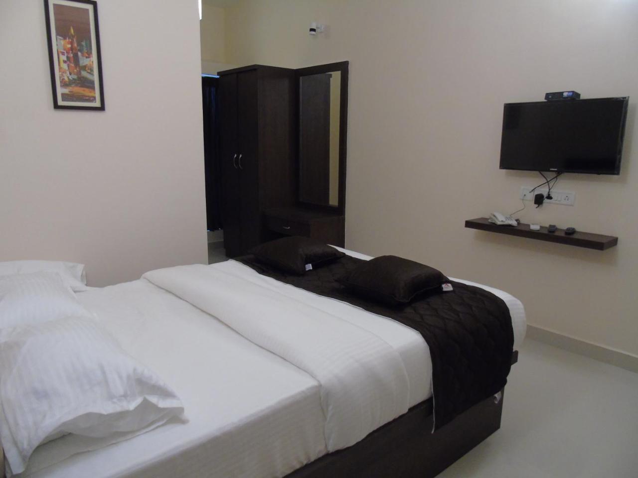 St Antony Residency Hotel 3*